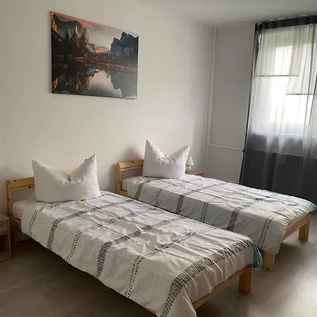 Apartment Wunderschöne Neue Ferien Und Monteurwohnung Thm 17 *