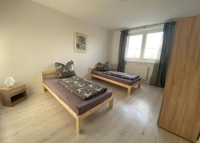 Wunderschöne Neue Ferien Und Monteurwohnung Thm 17 Apartment