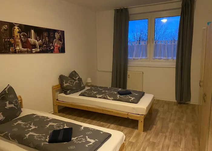 Wunderschöne Neue Ferien Und Monteurwohnung Thm 17 Apartment *
